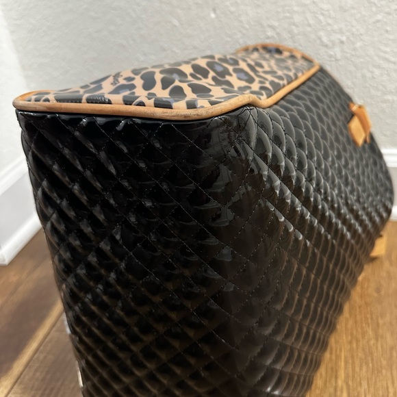 Consuela Ezzy Classic Tote - Picture 9 of 16